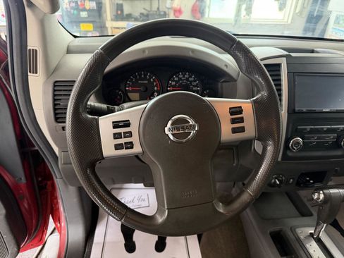 Used 2015 Nissan Xterra X AWD/4WD image 14