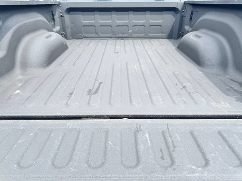 Used 2025 RAM 2500 Big Horn AWD/4WD image 9