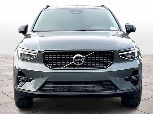 New 2026 Volvo XC40 B5 Ultra w/ Protection Package Premier image 5