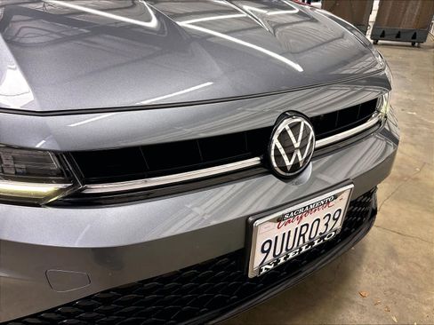 Used 2025 Volkswagen Jetta Sport FWD image 33