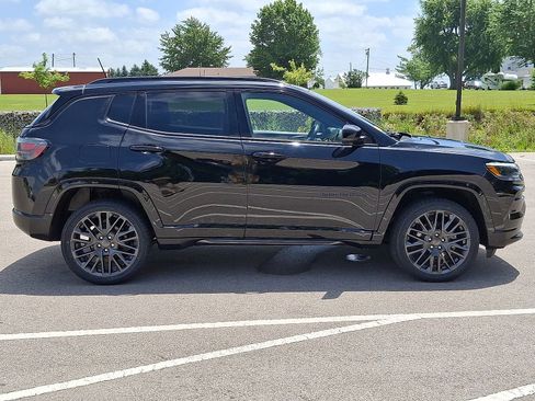 Used 2022 Jeep Compass High Altitude AWD/4WD image 26