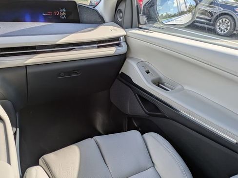 New 2026 Lincoln Navigator L Reserve image 16