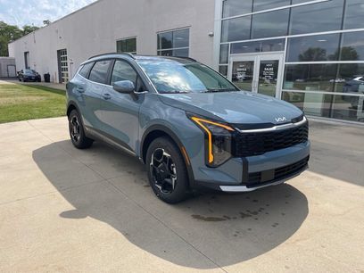 New 2027 Kia Sportage EX