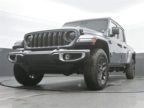 New 2025 Jeep Gladiator Sport image 46