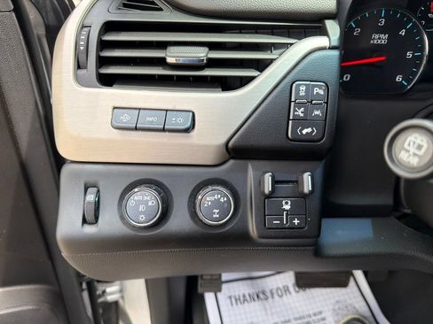Used 2020 GMC Yukon Denali AWD/4WD image 31