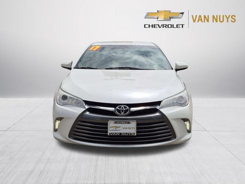 Used 2017 Toyota Camry XLE w/ Convenience Package FWD image 2