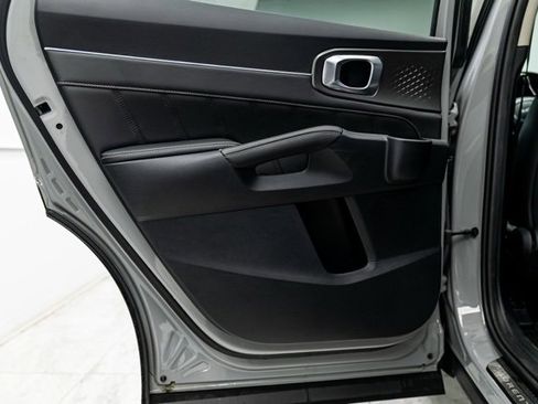 Used 2023 Kia Sorento SX image 26