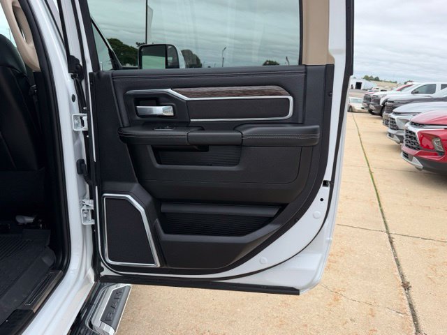 Used 2021 RAM 2500 Laramie AWD/4WD image 45