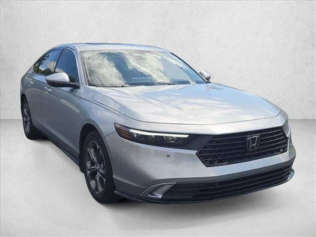 Used 2025 Honda Accord EX-L image 4