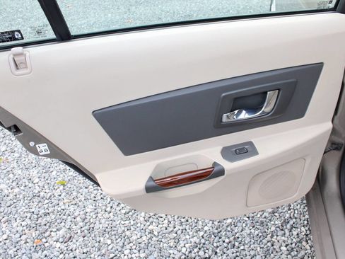 Used 2003 Cadillac CTS Base 4dr Sedan image 19