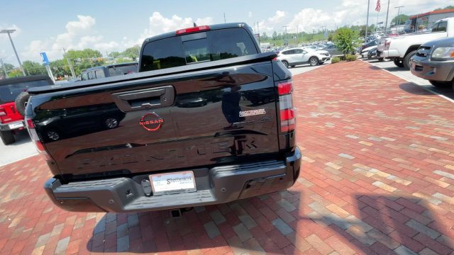 Used 2023 Nissan Frontier PRO-4X w/ Pro Convenience Package AWD/4WD image 8