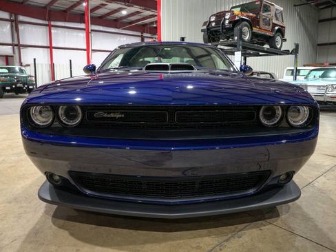 Used 2017 Dodge Challenger R/T Scat Pack RWD image 13