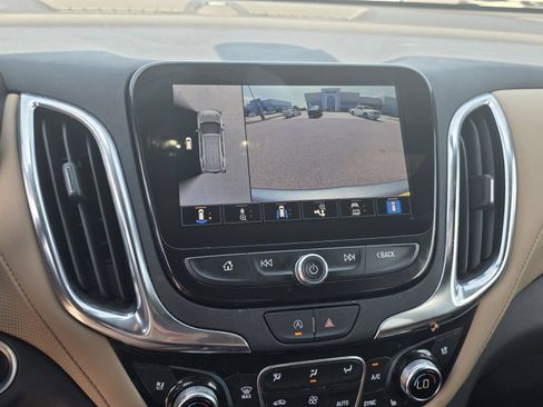 Used 2024 Chevrolet Equinox Premier AWD/4WD image 12