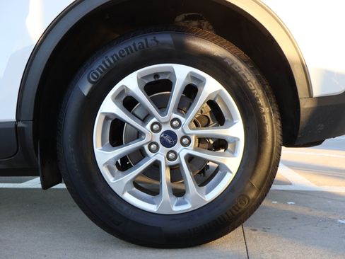 Used 2022 Ford Escape S image 43