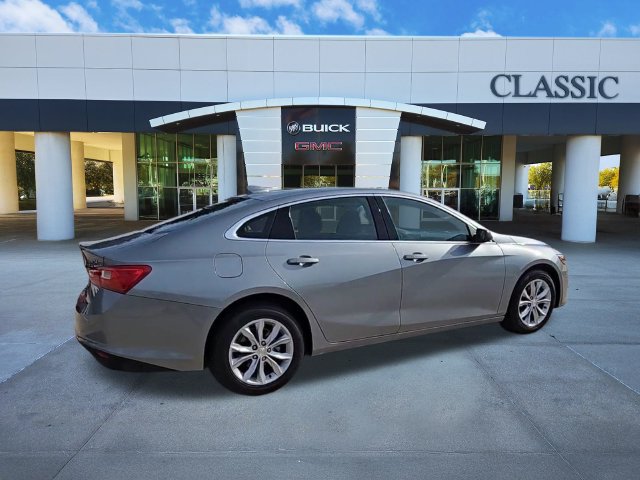 Used 2025 Chevrolet Malibu LT FWD image 8