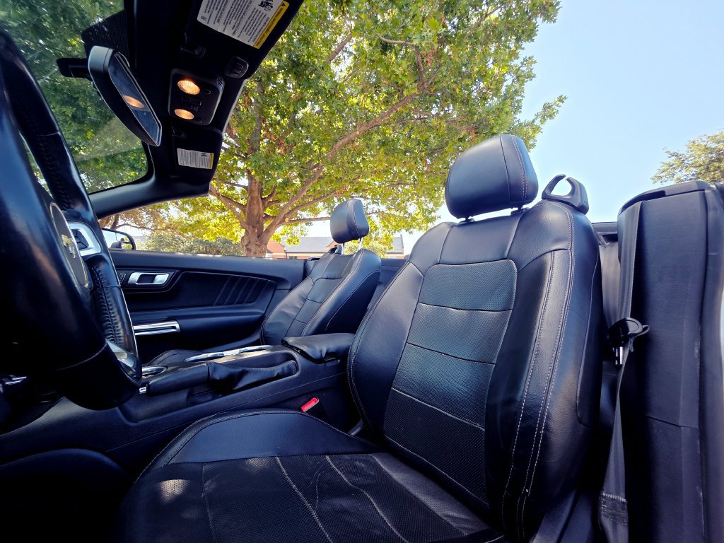 Used 2020 Ford Mustang Premium RWD image 30