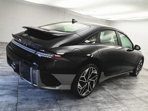Used 2024 Hyundai Ioniq 6 SEL AWD/4WD image 6