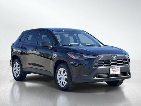 Used 2026 Toyota Corolla Cross L image 7