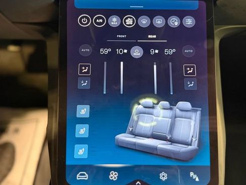 Used 2025 Lucid Air Touring AWD/4WD image 44