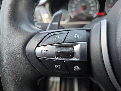 Used 2018 BMW M3 CS RWD image 19