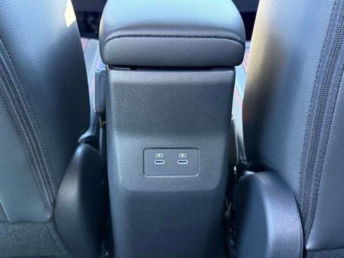 New 2026 Nissan Kicks SR w/ Cold Weather Package image 17