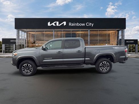 Used 2022 Toyota Tacoma TRD Sport w/ Technology Package RWD image 7