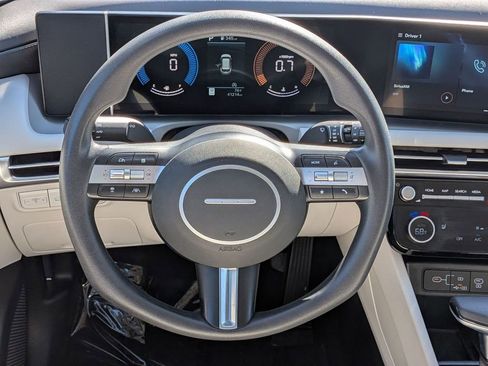 Certified 2025 Hyundai Tucson SEL image 18