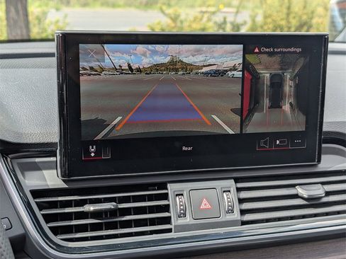 Used 2024 Audi Q5 e Premium Plus image 25