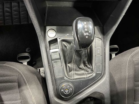 Used 2023 Volkswagen Tiguan S image 20