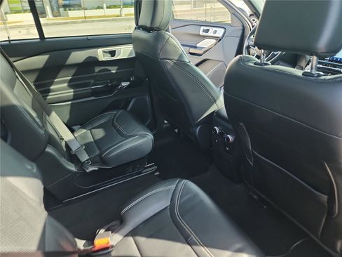 Used 2023 Ford Explorer ST w/ Equipment Group 401A image 21