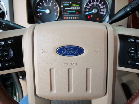 Used 2011 Ford F350 King Ranch w/ FX4 Off Road Pkg image 28