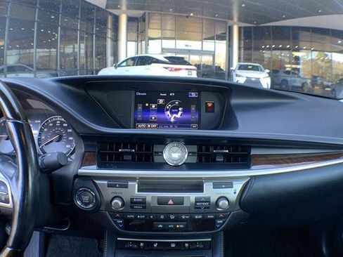 Used 2016 Lexus ES 350 image 19