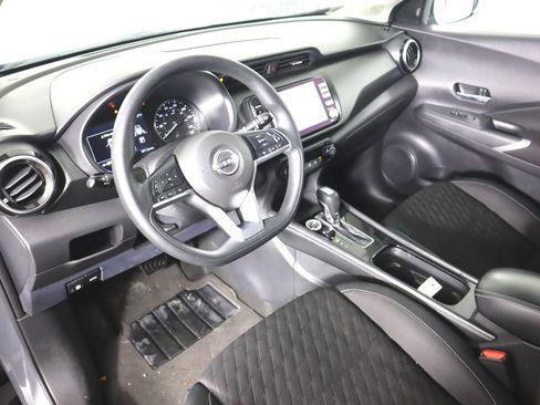 Certified 2022 Nissan Kicks SV image 9