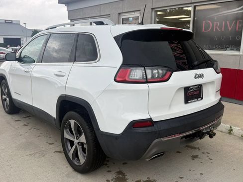 Used 2019 Jeep Cherokee Limited w/ Luxury Group FWD image 4