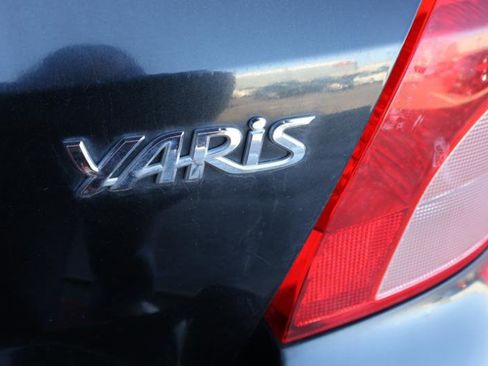 Used 2007 Toyota Yaris 2-Door Hatchback image 10