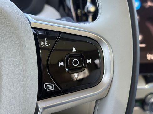 New 2026 Volvo XC60 B5 Ultra w/ Protection Package Premier image 19