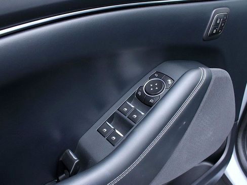 Used 2021 Ford Mustang Mach-E Select w/ Comfort/Appearance Package image 9