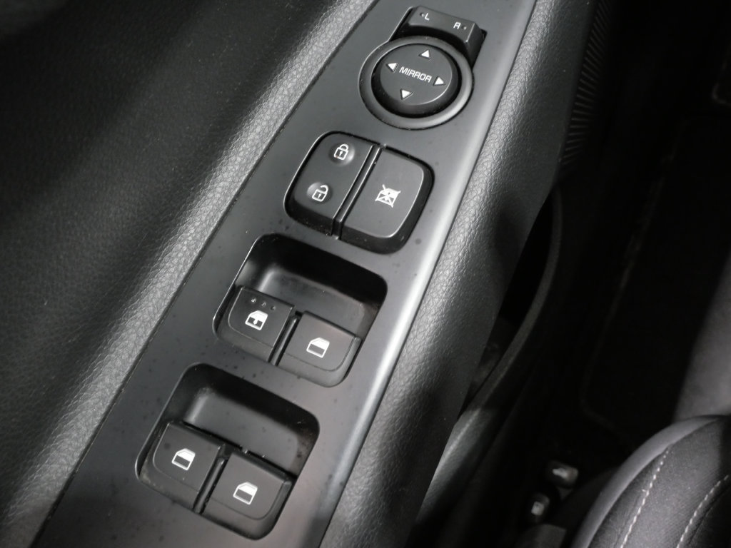 Used 2019 Kia Rio S FWD image 13
