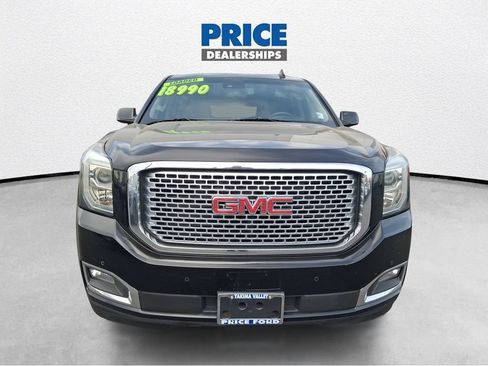 Used 2017 GMC Yukon Denali AWD/4WD image 3