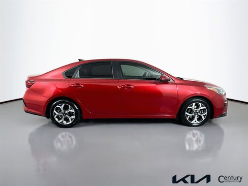Used 2021 Kia Forte LXS FWD image 4
