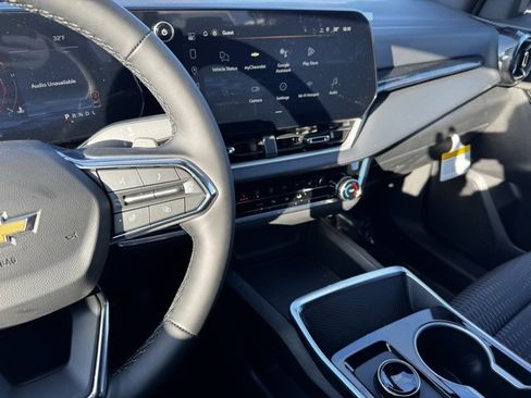 New 2026 Chevrolet Equinox LT image 15