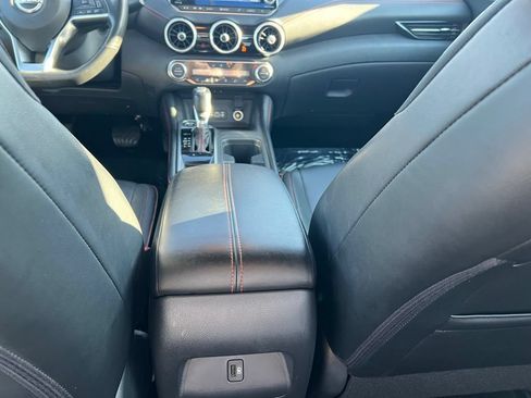 Used 2024 Nissan Sentra SR w/ SR Premium Package FWD image 21