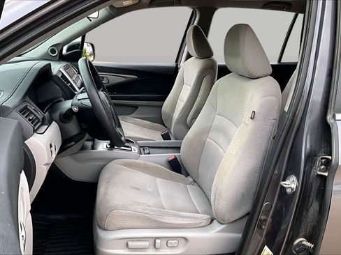 Used 2018 Honda Pilot EX image 7