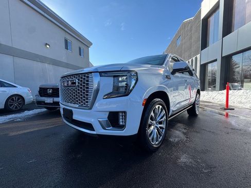 Used 2023 GMC Yukon Denali w/ Max Trailering Package image 2