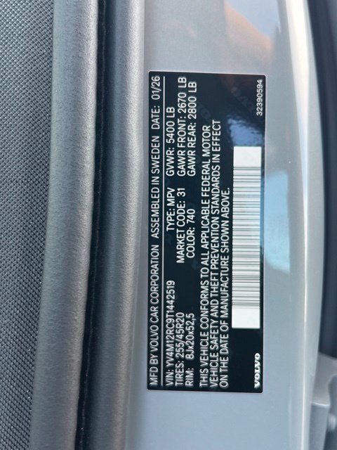Used 2026 Volvo XC60 B5 Plus AWD/4WD image 39