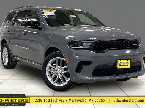 Used 2025 Dodge Durango GT image 1