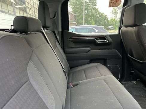 Used 2024 Chevrolet Silverado 1500 LT AWD/4WD image 12