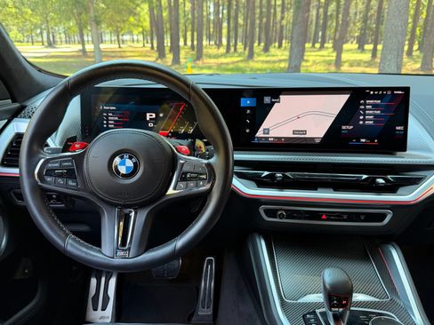 Used 2023 BMW XM AWD/4WD image 3