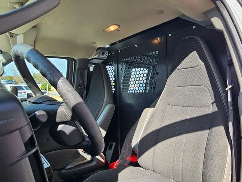 Used 2024 GMC Savana 2500 w/ Driver Convenience Package image 20