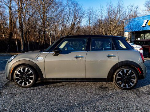 Used 2019 MINI Cooper S w/ Premium Package image 3